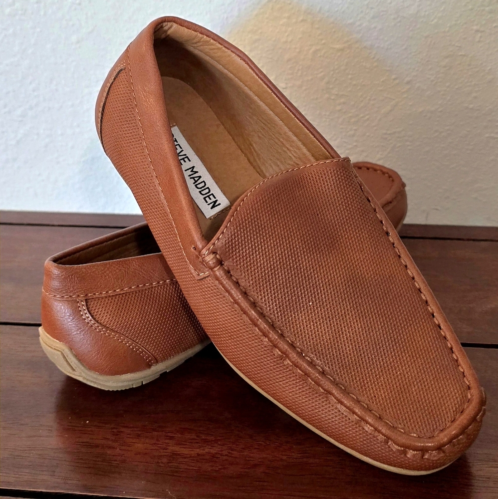 Boys Brown Steve Madden Loafers Size 4
